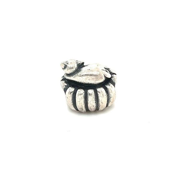 Pandora Cozy Cat On A Pillow Charm - Picture 2 of 3
